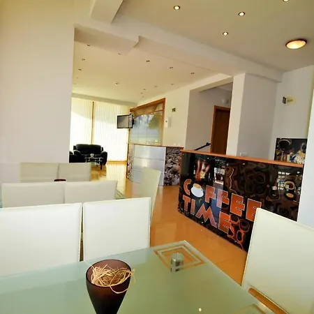 Hotel Radina Family